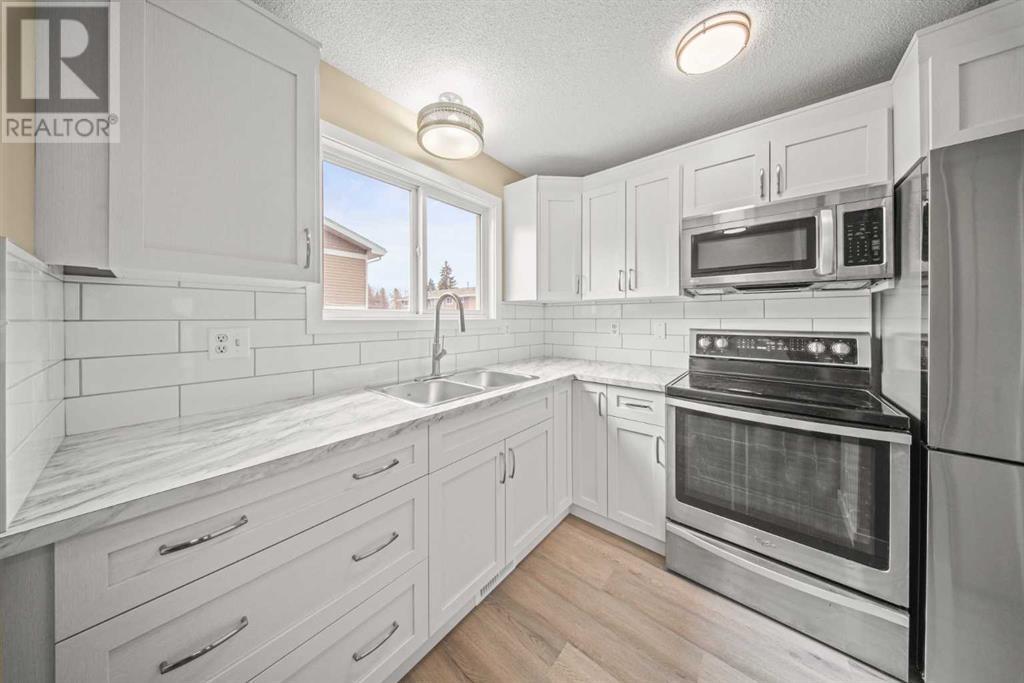 14, 5806 61 Street, Red Deer, Alberta  T4N 6H4 - Photo 5 - A2213377