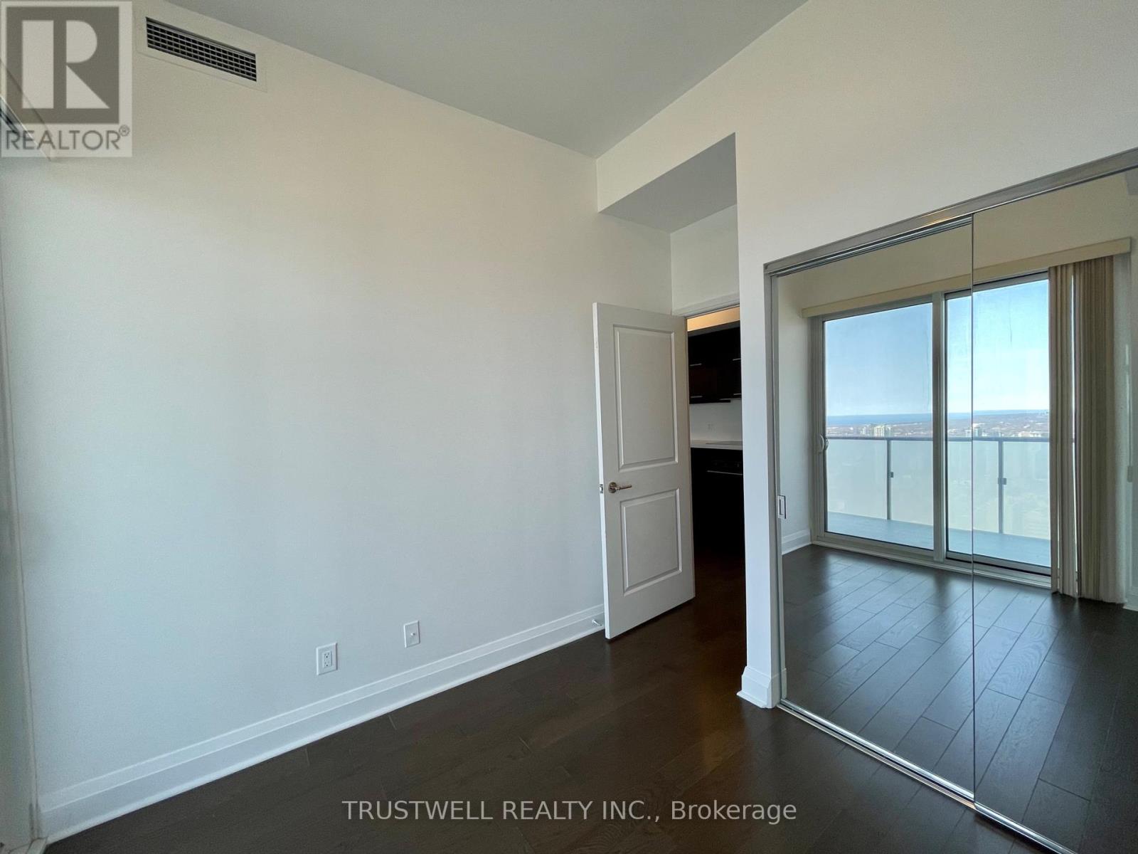 4909 - 1080 Bay Street, Toronto, Ontario  M5S 0A5 - Photo 8 - C12122904