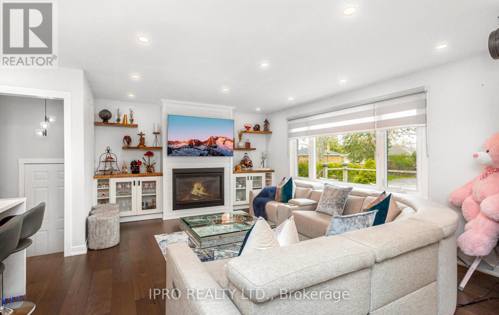 2251 Sunnydale Drive, Burlington, Ontario  L7P 1G2 - Photo 8 - W12122899