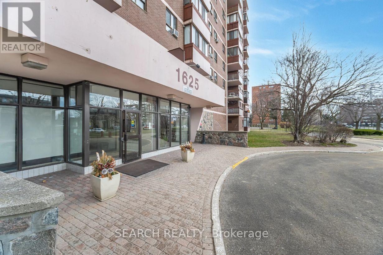 1118 - 1625 Bloor Street E, Mississauga (Applewood), Ontario  L4X 1S3 - Photo 2 - W12122920