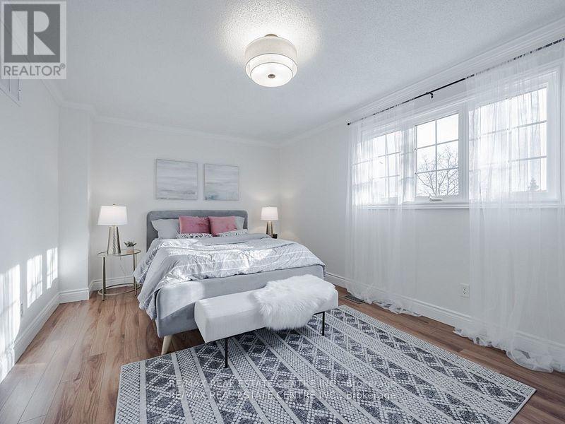 28 Huntley Court, Brampton, Ontario  L6Z 1X8 - Photo 17 - W12122923