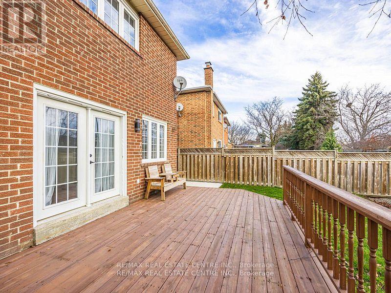28 Huntley Court, Brampton, Ontario  L6Z 1X8 - Photo 31 - W12122923