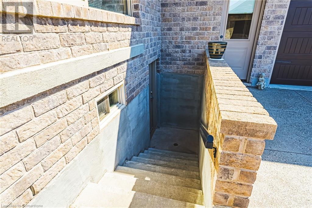 221 Glover Road, Stoney Creek, Ontario  L8E 5H6 - Photo 40 - 40714104