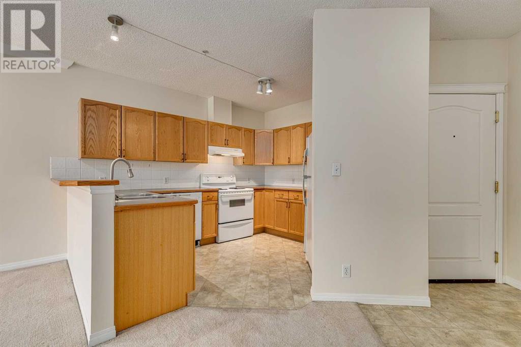 Property at 103, 78 Prestwick Gardens SE image 5