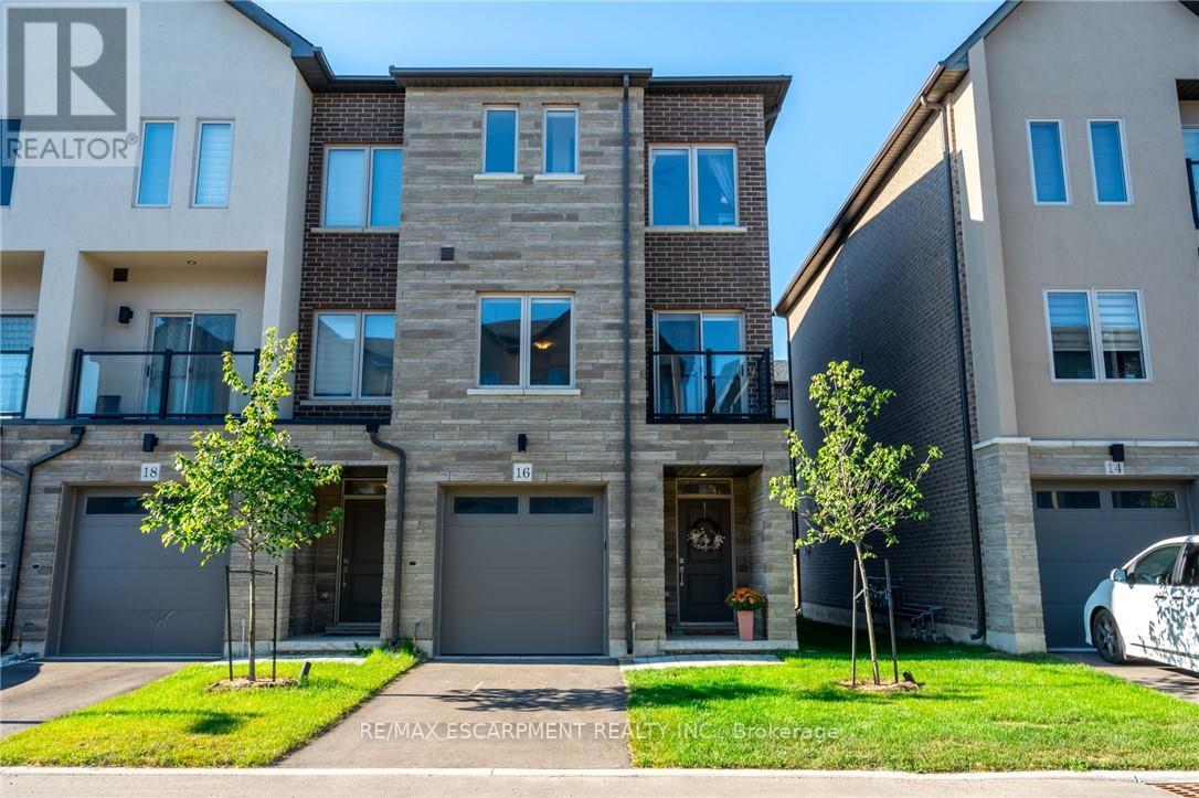 Property at 16 RASPBERRY LANE image 1