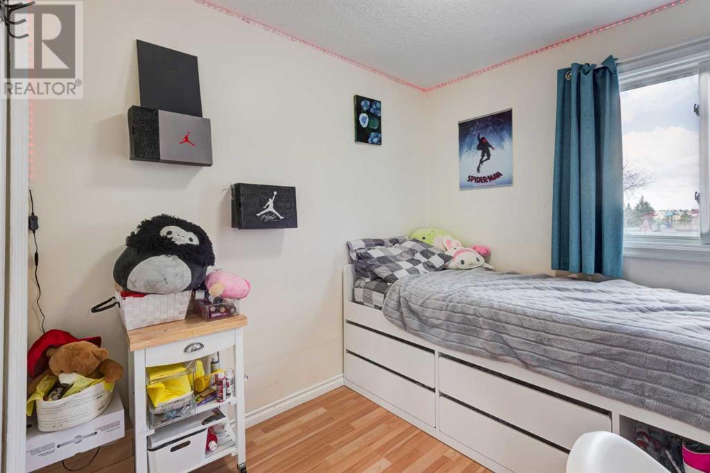 1107 52a Street Se, Calgary, Alberta  T2A 1V2 - Photo 11 - A2215841
