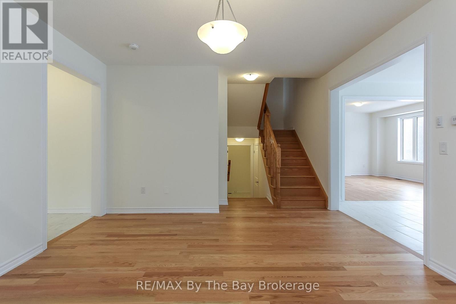 151 Rosanne Circle, Wasaga Beach, Ontario  L9Z 0N1 - Photo 15 - S11962128