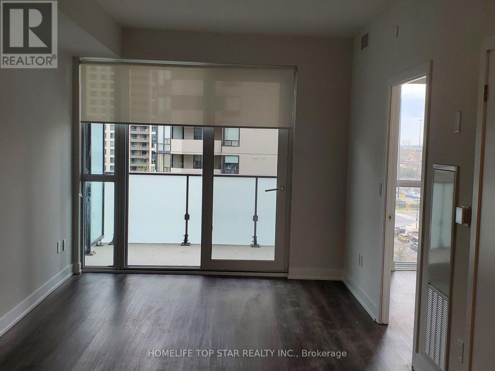 620 - 430 Square One Drive, Mississauga, Ontario  L5B 3Y1 - Photo 11 - W12110747