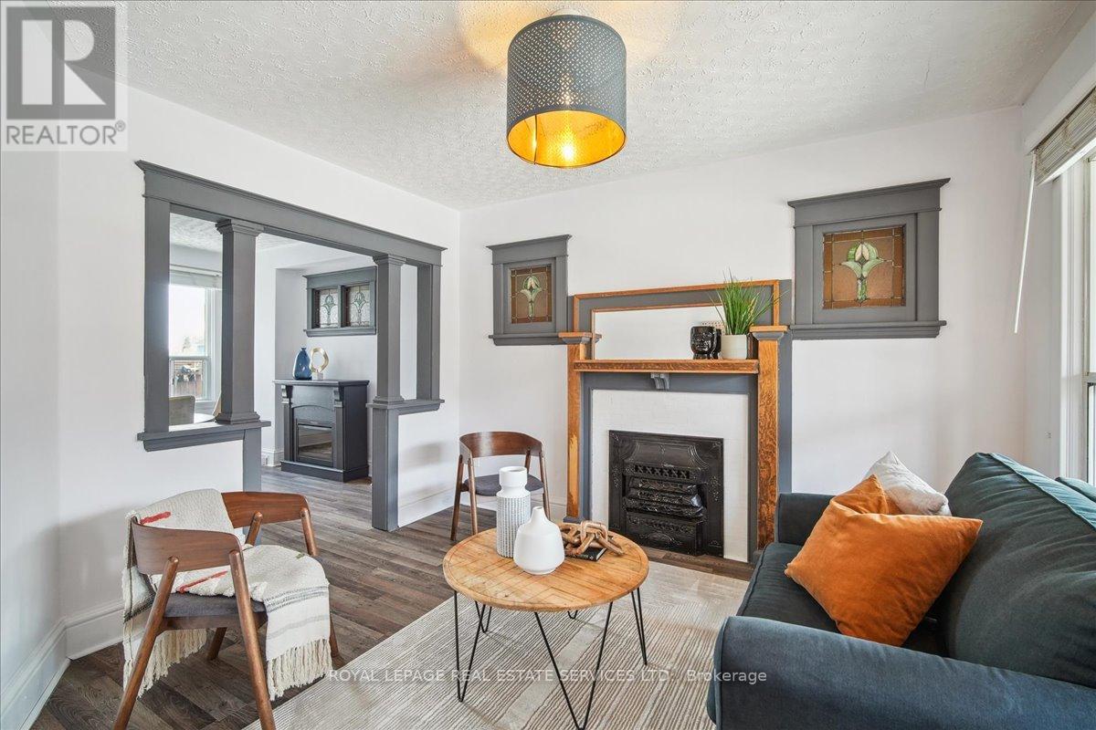 Property at 436 CATHARINE STREET N image 4