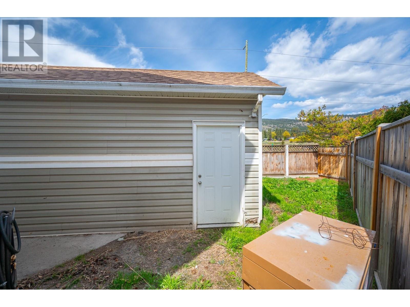 2101 Blackwell Avenue, Merritt, British Columbia  V1K 1B8 - Photo 31 - 10346233