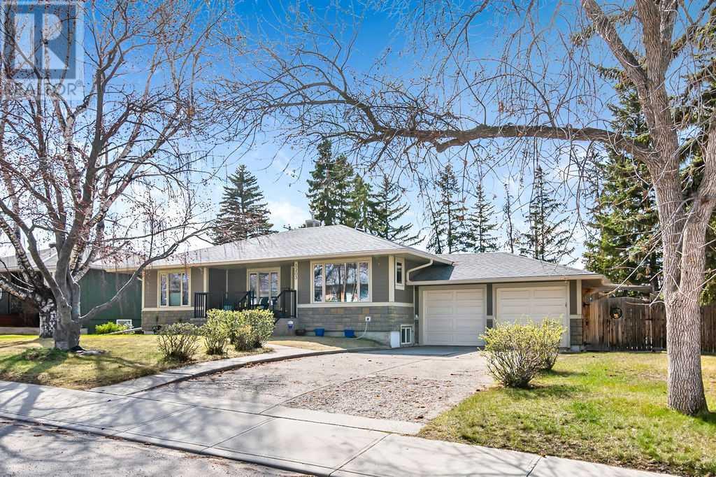 Property at 3203 27 Street SW image 3