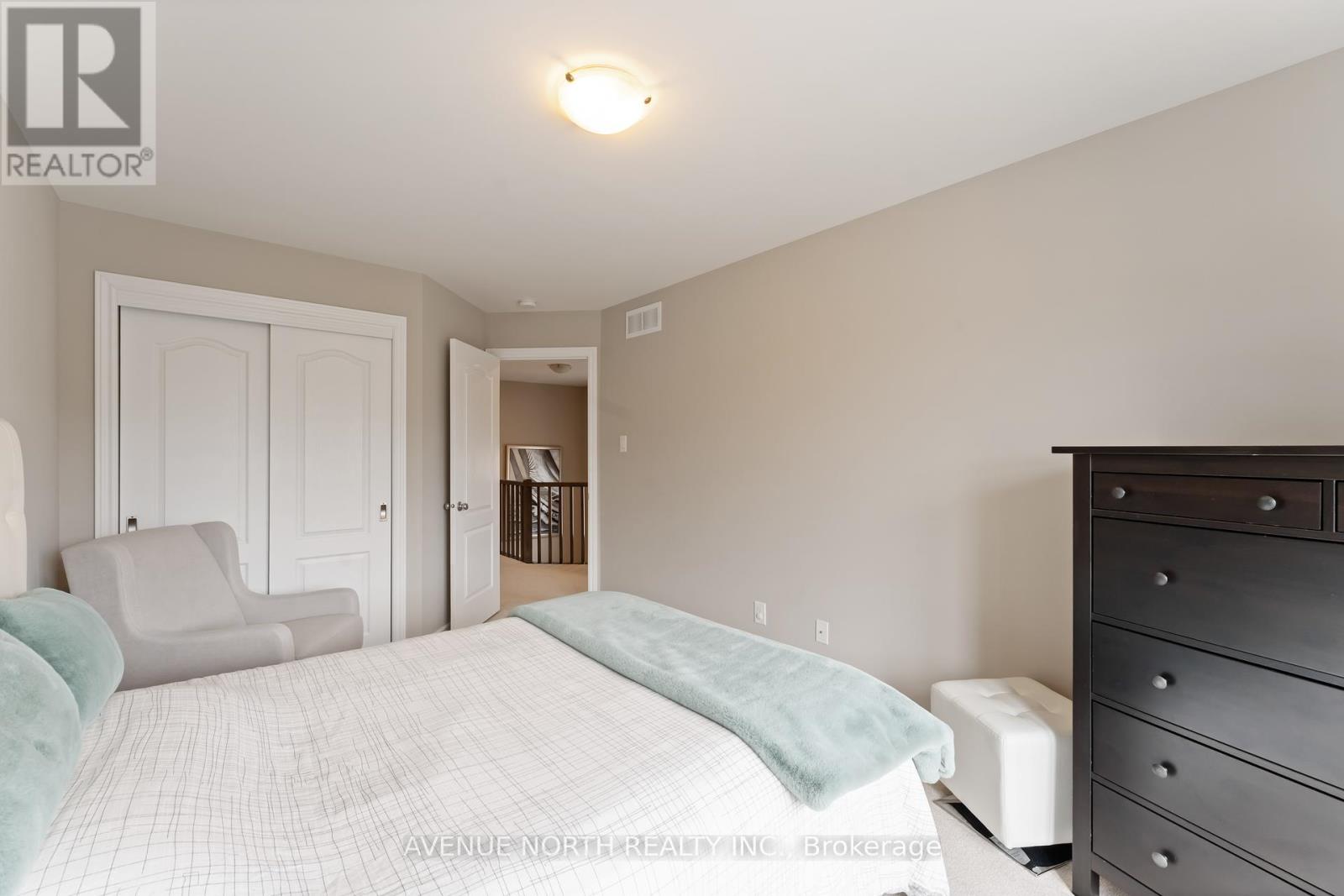 607 Willowmere Way, Ottawa, Ontario  K1T 0K2 - Photo 28 - X12122937