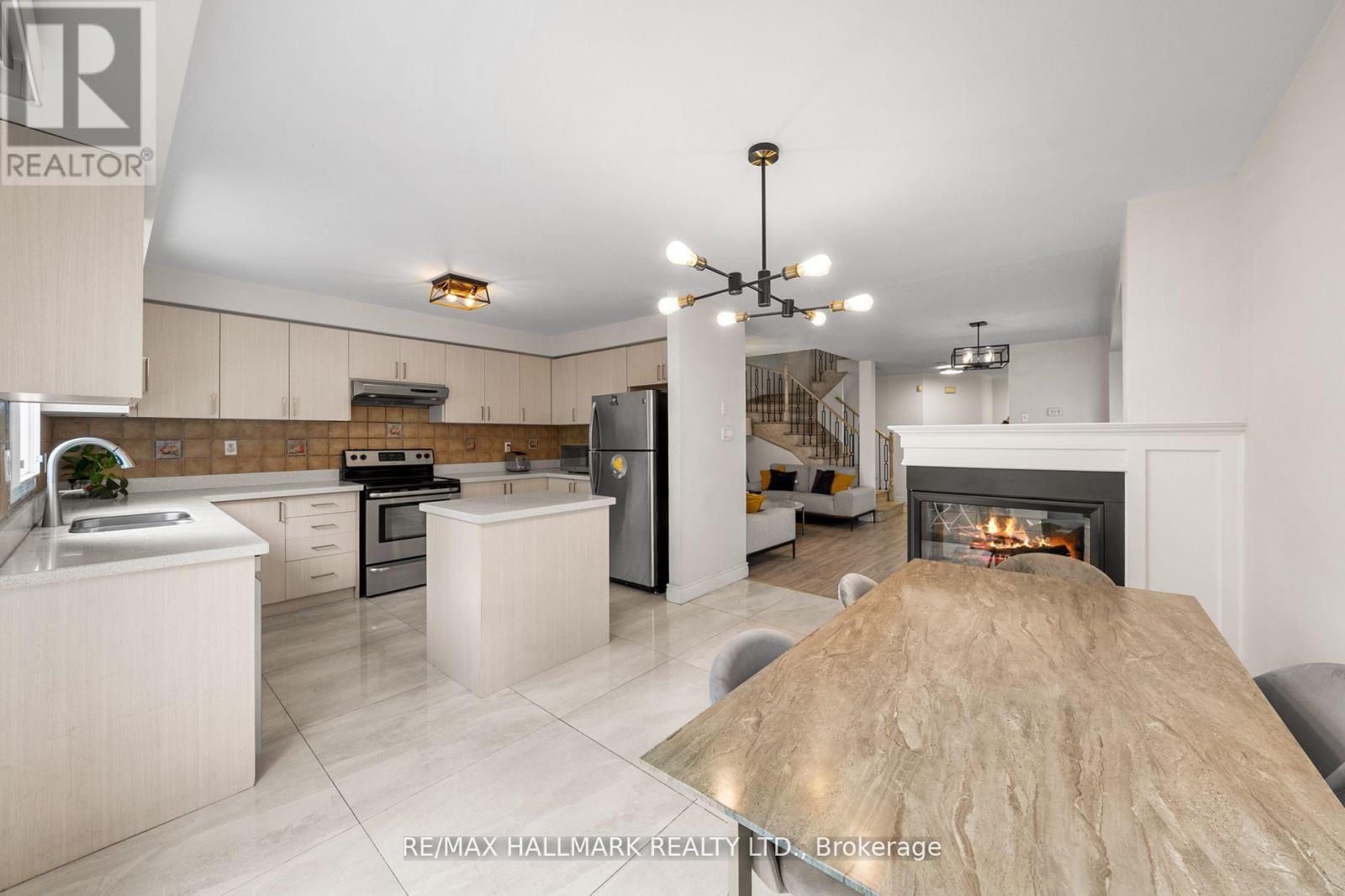 11 Alberta Drive, Vaughan, Ontario  L4K 4X4 - Photo 19 - N12122929