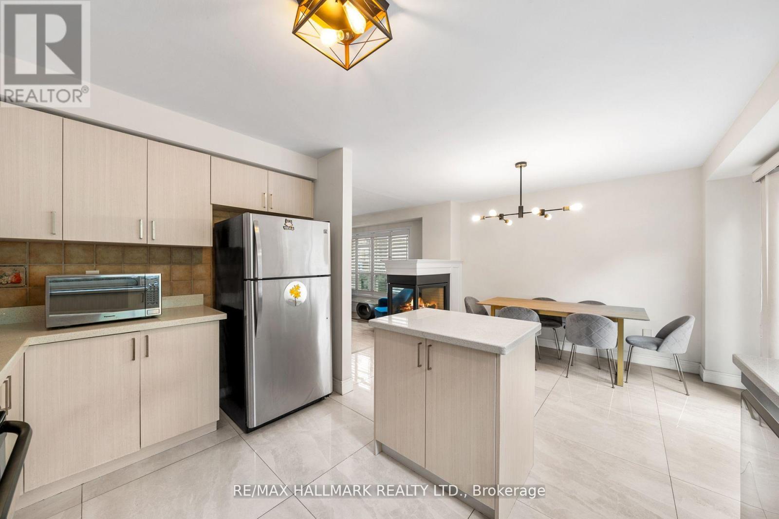 11 Alberta Drive, Vaughan, Ontario  L4K 4X4 - Photo 21 - N12122929