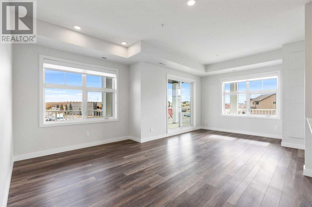 Property at 202, 255 Les Jardins Park SE image 3