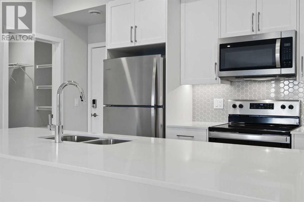 Property at 310, 255 Les Jardins Park SE image 1