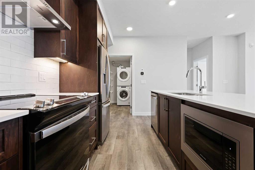 Property at 320, 255 Les Jardins Park SE image 3