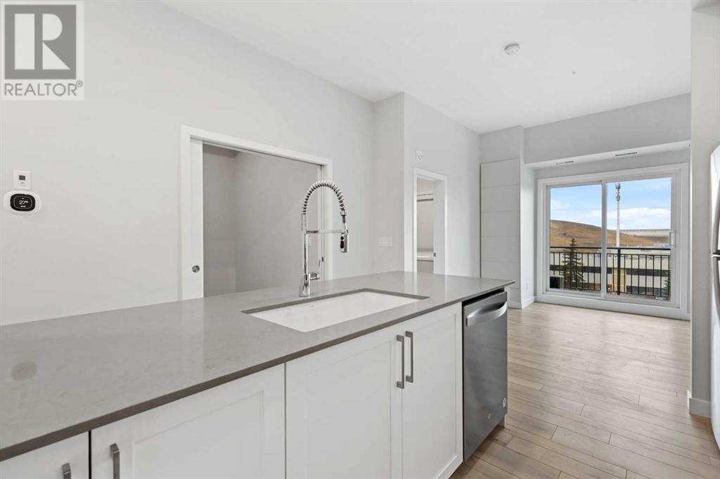Property at 416, 255 Les Jardins Park SE image 3
