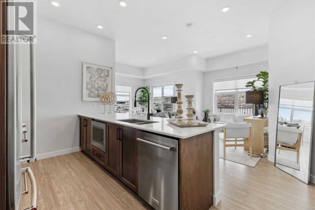 Property at 426, 255 Les Jardins Park SE image 2