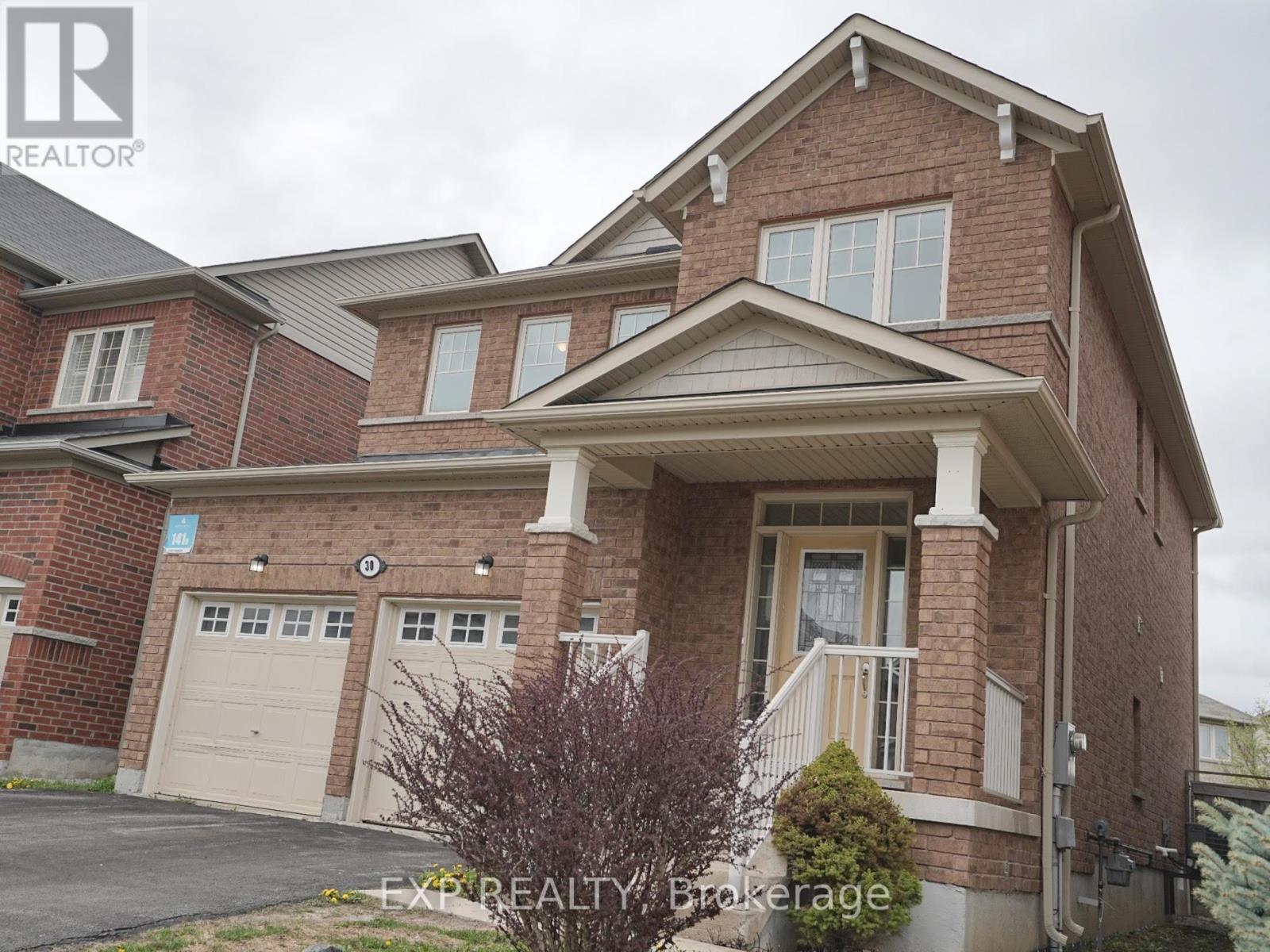 30 Mansard Drive, Richmond Hill (Jefferson), Ontario  L4E 0L7 - Photo 2 - N12116774