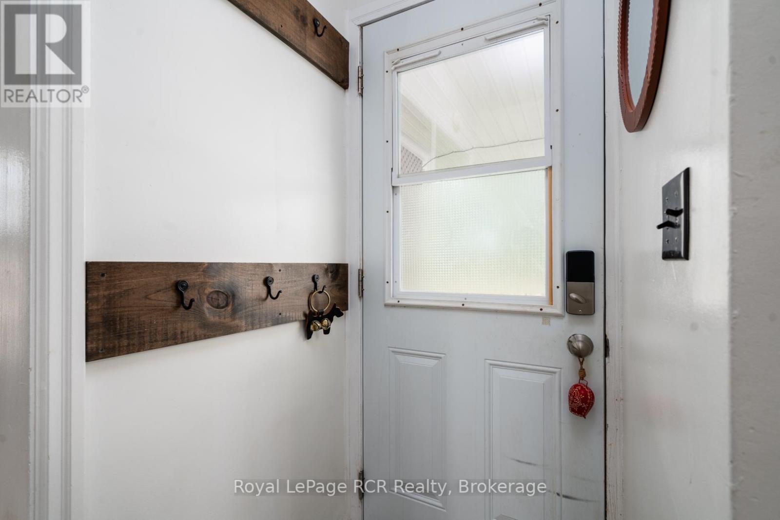 82 7th Street, Hanover, Ontario  N4N 1G4 - Photo 19 - X12122962