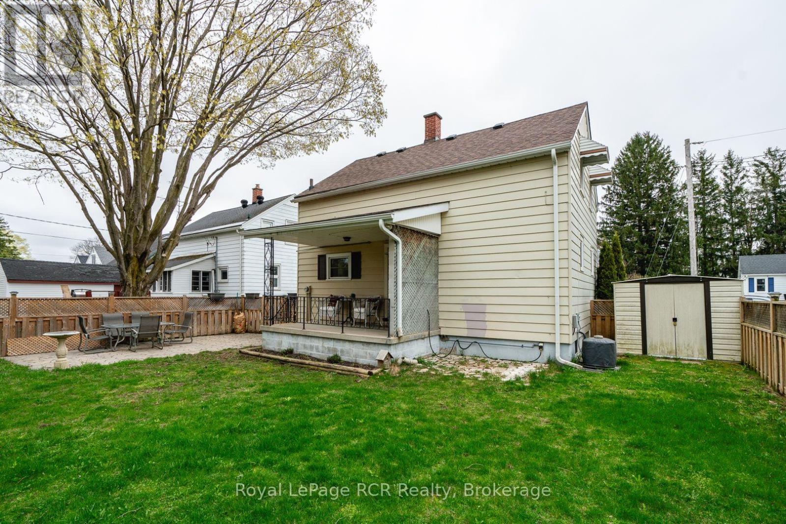 82 7th Street, Hanover, Ontario  N4N 1G4 - Photo 8 - X12122962