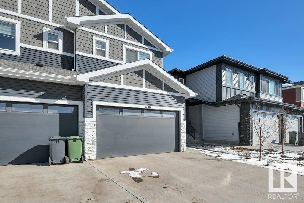 Property at 6616 37 AV image 5