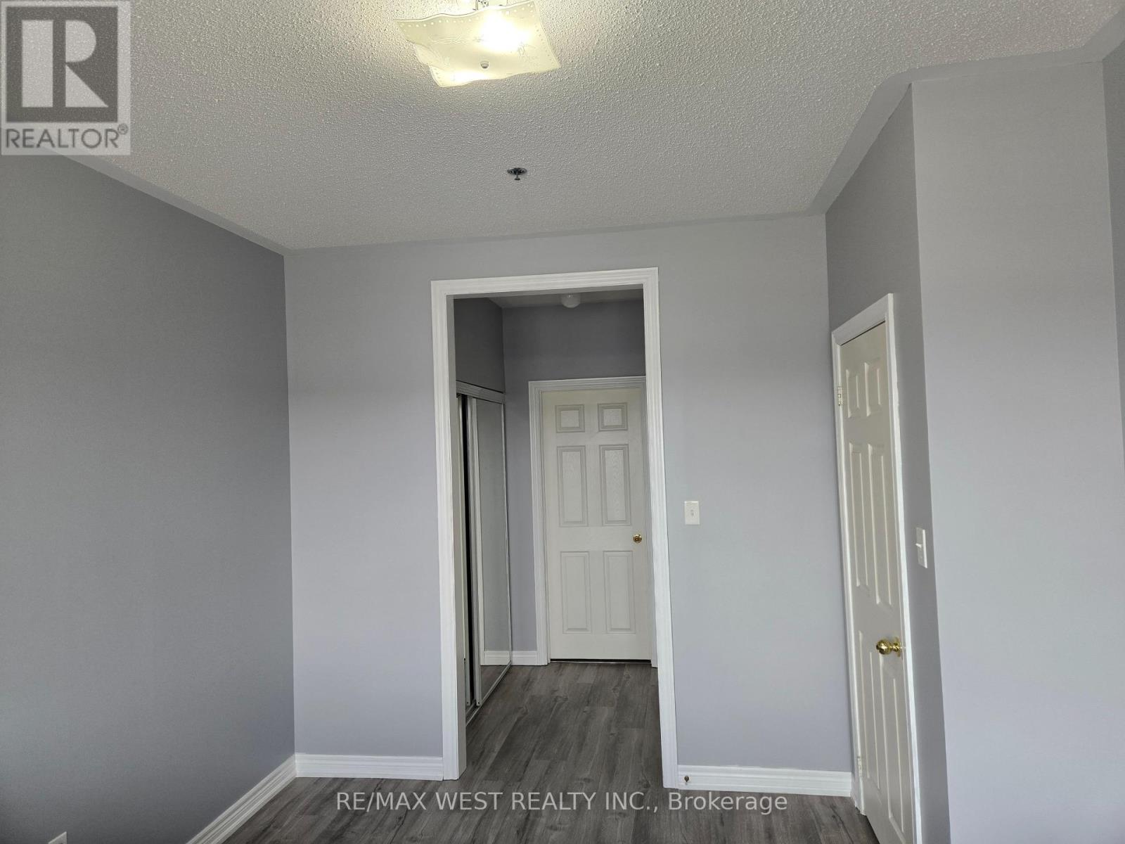 211 - 9441 Jane Street, Vaughan, Ontario  L6A 4H8 - Photo 12 - N12121218