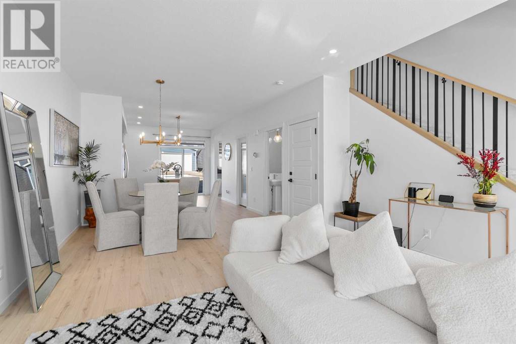 Property at 226 Edith Road NW image 5