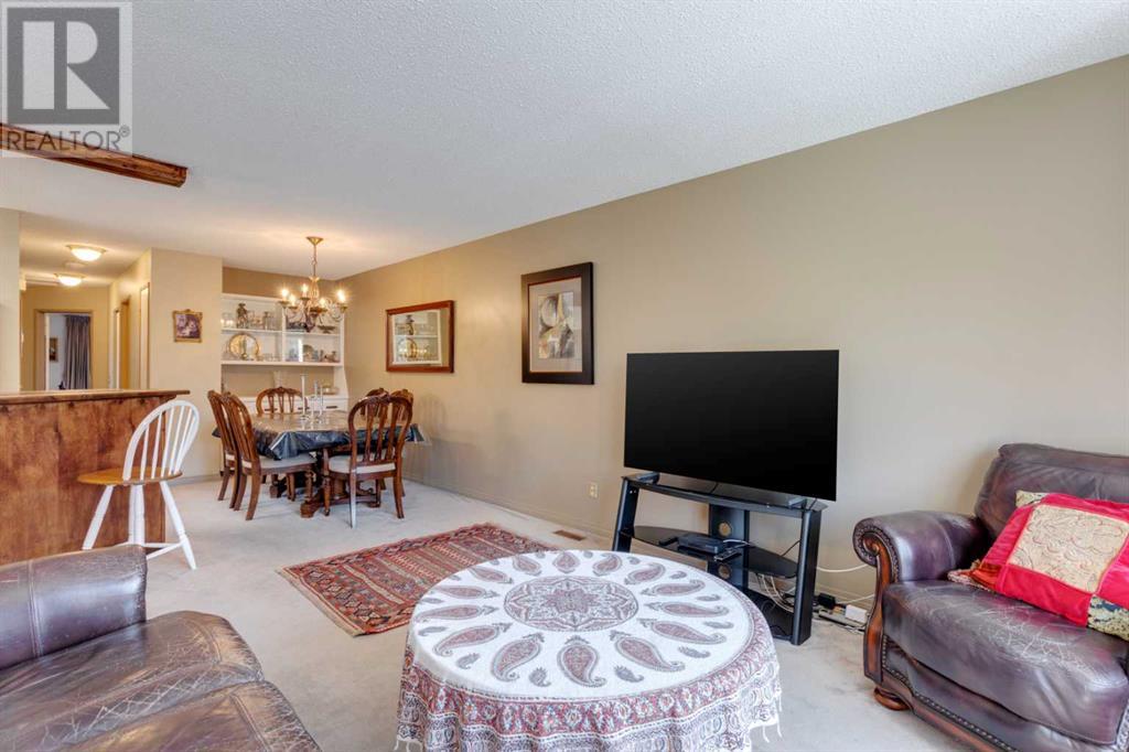 Property at 26 Beacham Rise NW image 2