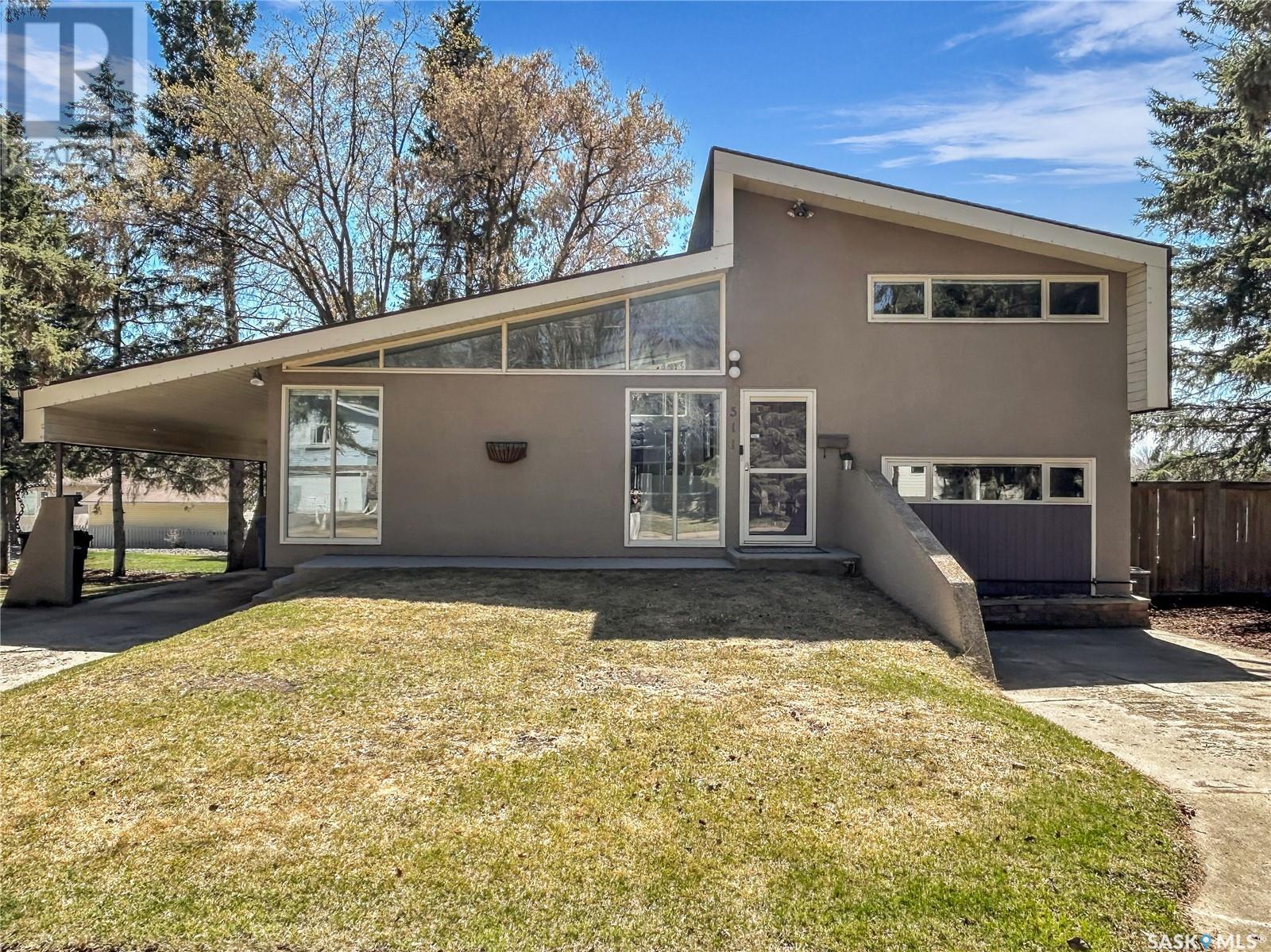 Property at 511 11th AVENUE image 1