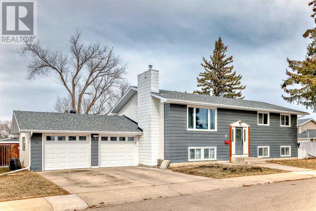 18 Mcphee Street, Red Deer, Alberta  T4N 5T5 - Photo 2 - A2187066