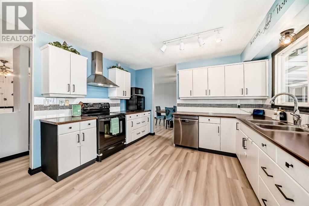 18 Mcphee Street, Red Deer, Alberta  T4N 5T5 - Photo 6 - A2187066