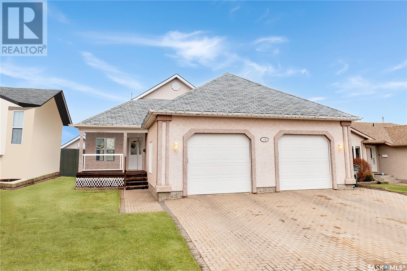 Property at 15 Longpre CRESCENT image 1