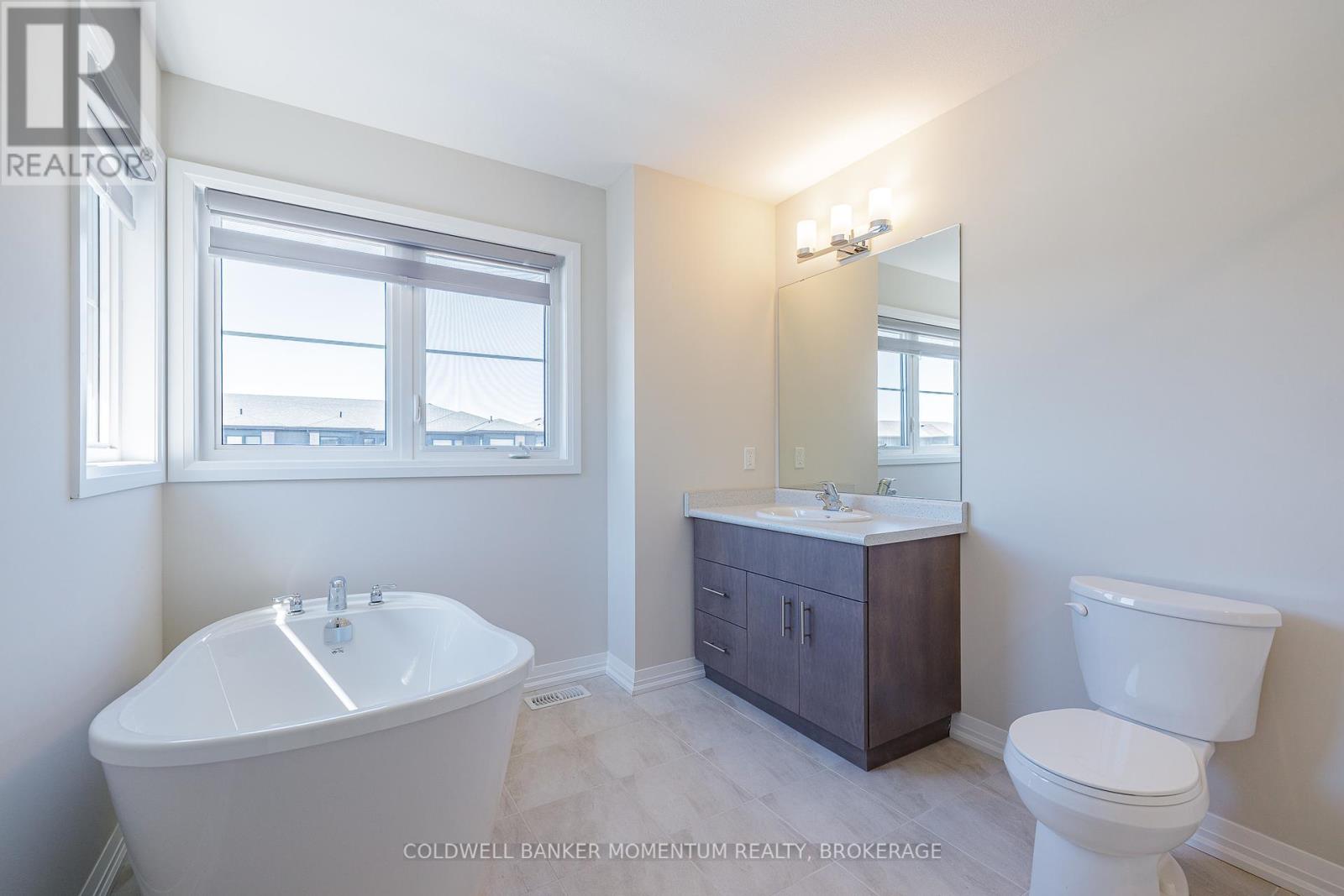 7374 Marvel Drive, Niagara Falls, Ontario  L2H 3V4 - Photo 11 - X12123020