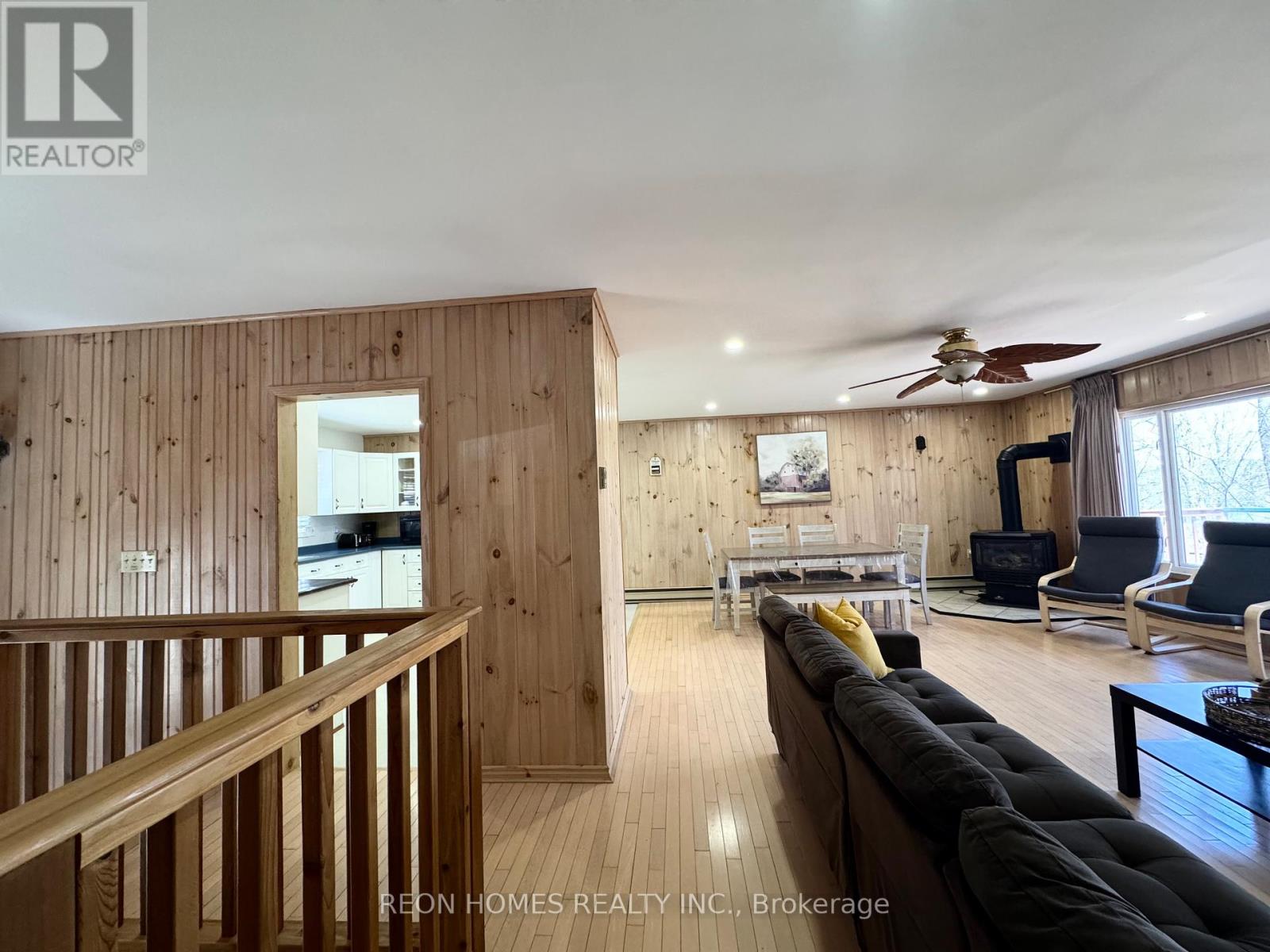1129 Foreman Road, Muskoka Lakes, Ontario  P0B 1J0 - Photo 13 - X12121381