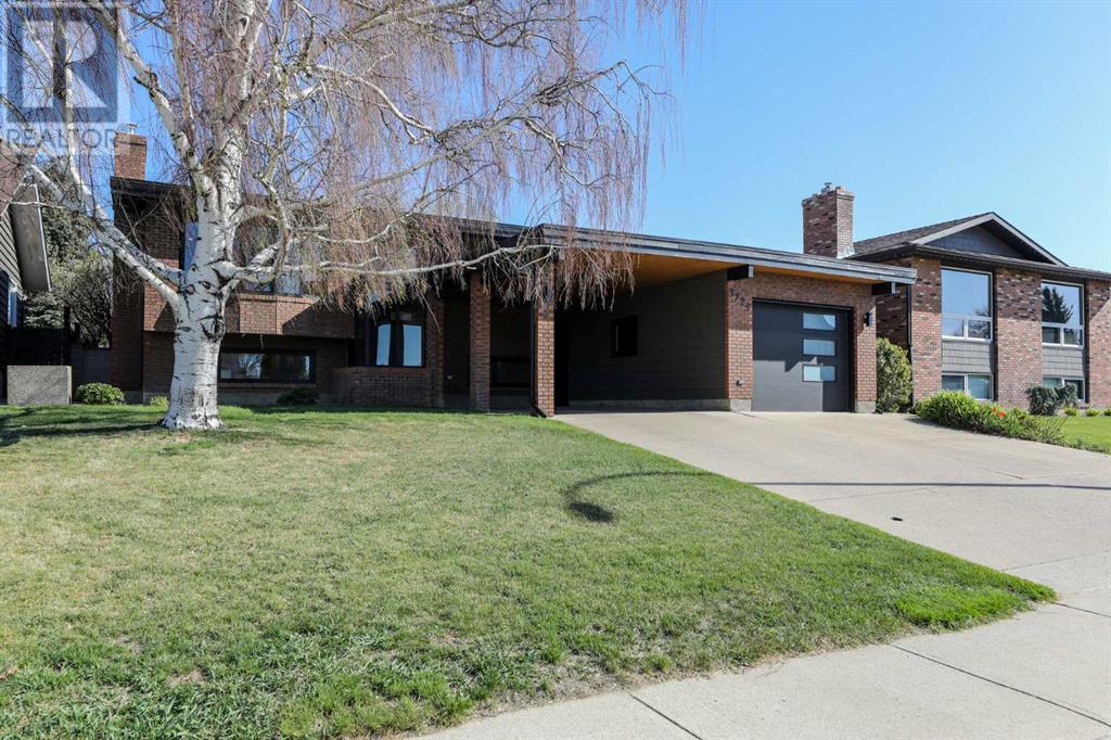 Property at 3725 Oak Drive S image 2
