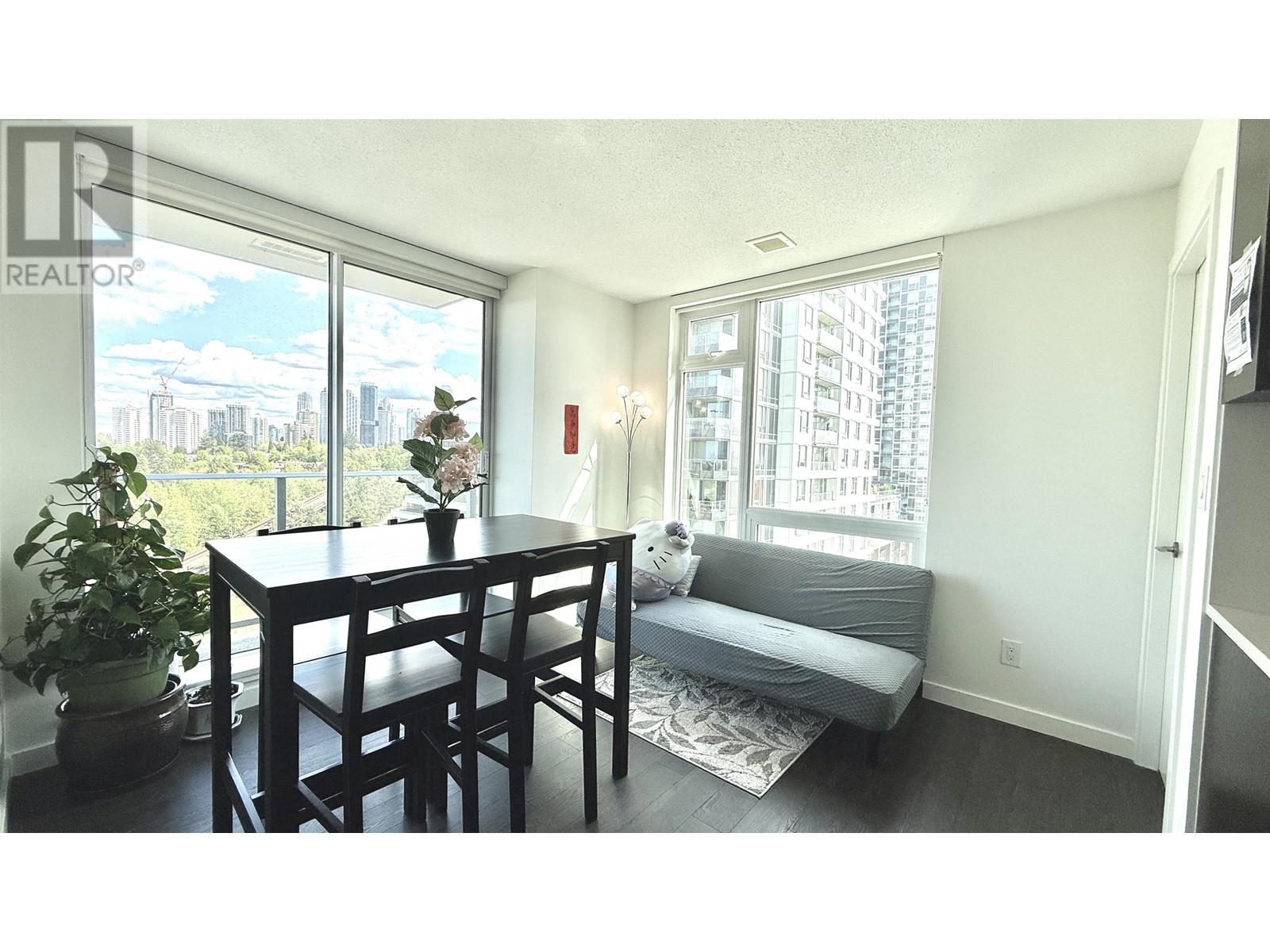 Listing Picture 13 of 28 : 1902 5470 ORMIDALE STREET, Vancouver / 溫哥華 - 魯藝地產 Yvonne Lu Group - MLS Medallion Club Member