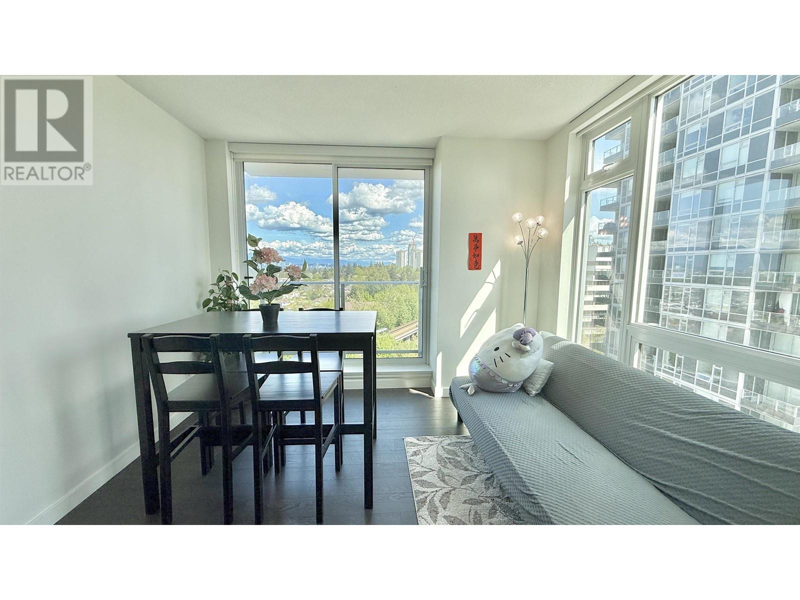 Listing Picture 3 of 28 : 1902 5470 ORMIDALE STREET, Vancouver / 溫哥華 - 魯藝地產 Yvonne Lu Group - MLS Medallion Club Member