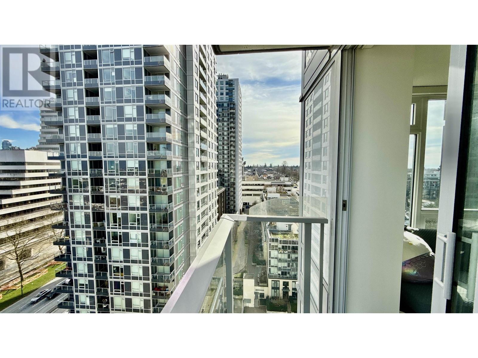 Listing Picture 12 of 28 : 1902 5470 ORMIDALE STREET, Vancouver / 溫哥華 - 魯藝地產 Yvonne Lu Group - MLS Medallion Club Member