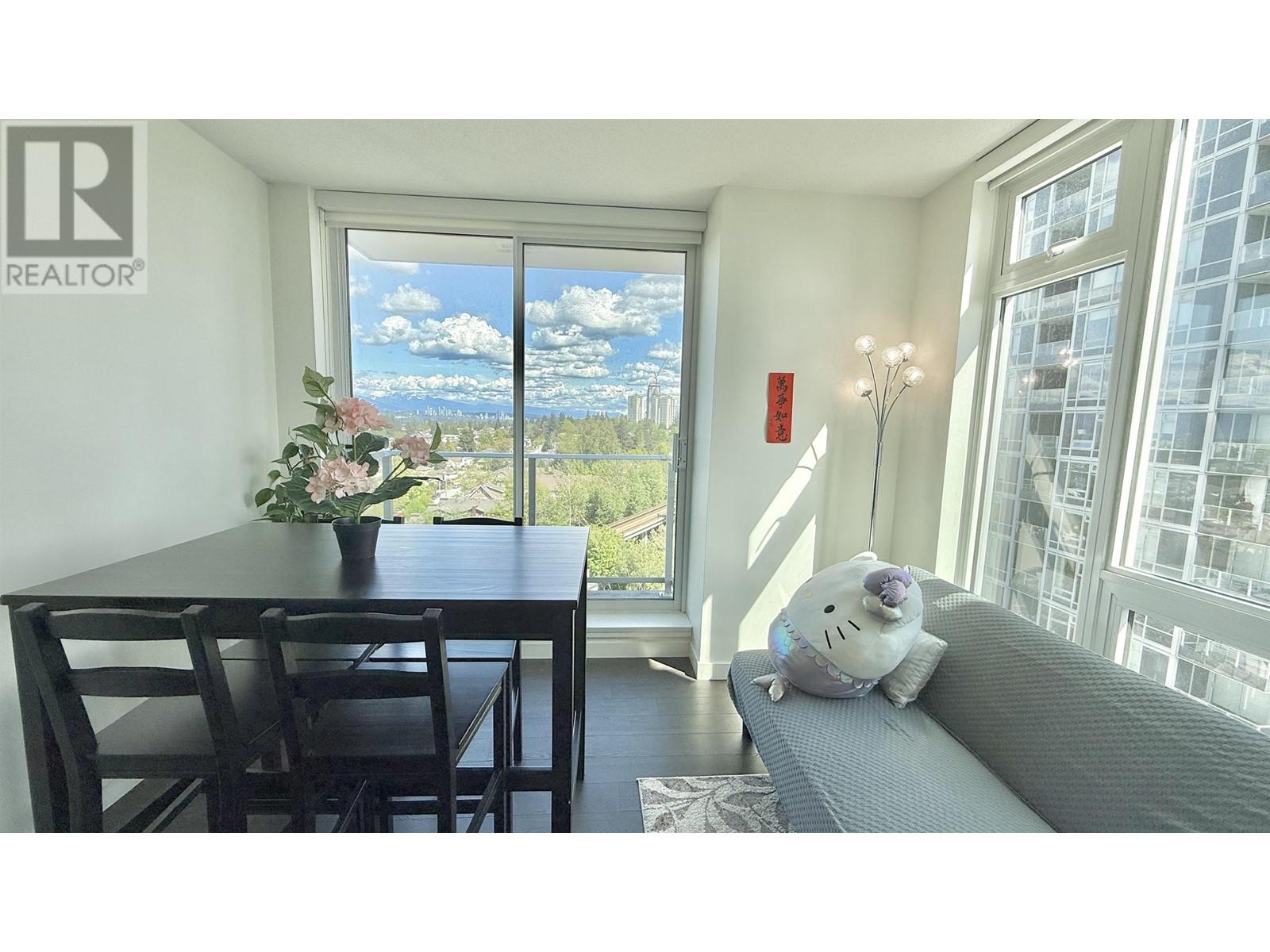 Listing Picture 4 of 28 : 1902 5470 ORMIDALE STREET, Vancouver / 溫哥華 - 魯藝地產 Yvonne Lu Group - MLS Medallion Club Member