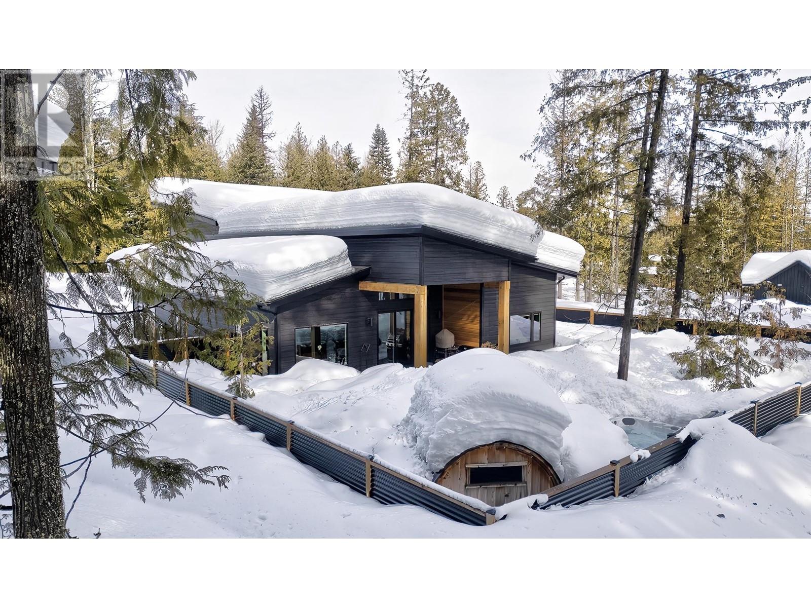1126 Caldera Road, Rossland, British Columbia  V0G 1Y0 - Photo 7 - 10336307