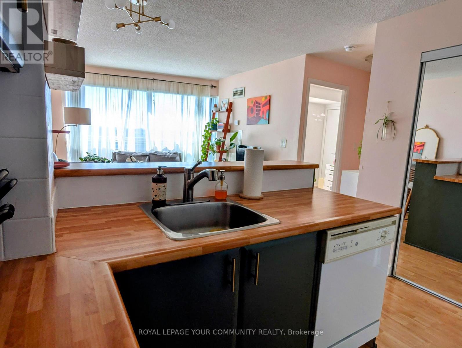 610 - 38 Lee Centre Drive, Toronto (Woburn), Ontario  M1H 3J7 - Photo 4 - E12119647