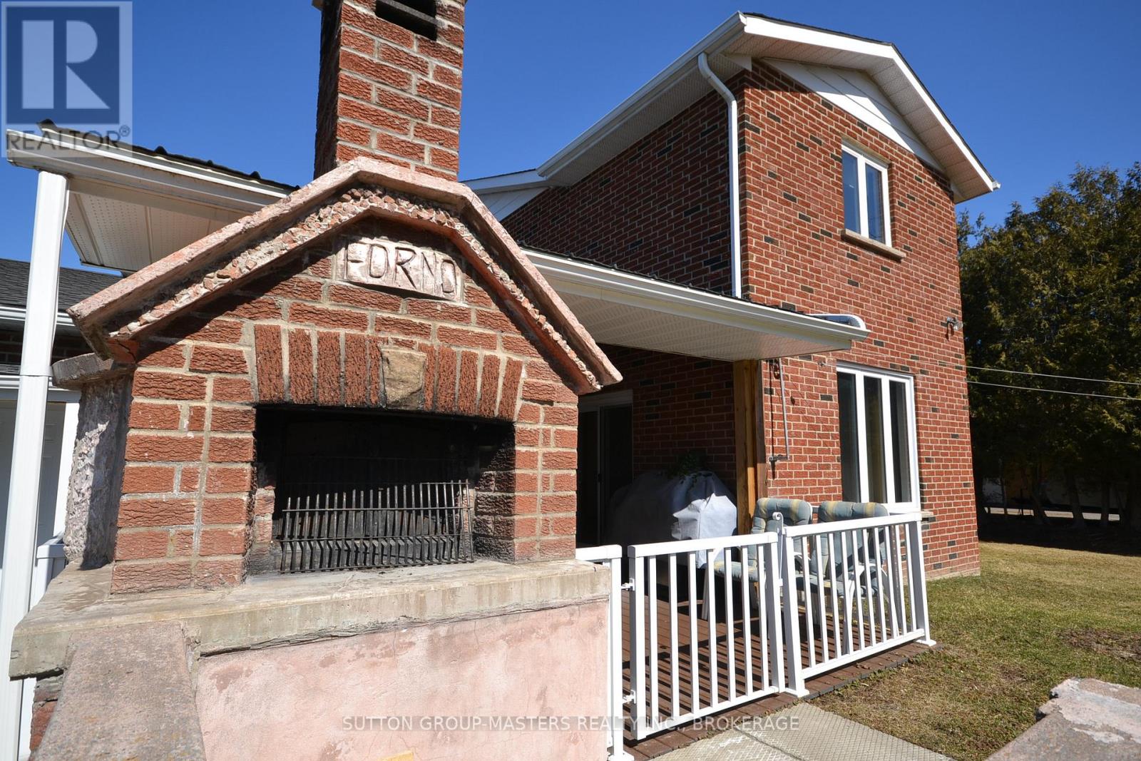 Property at 245 ARNOLD STREET image 2