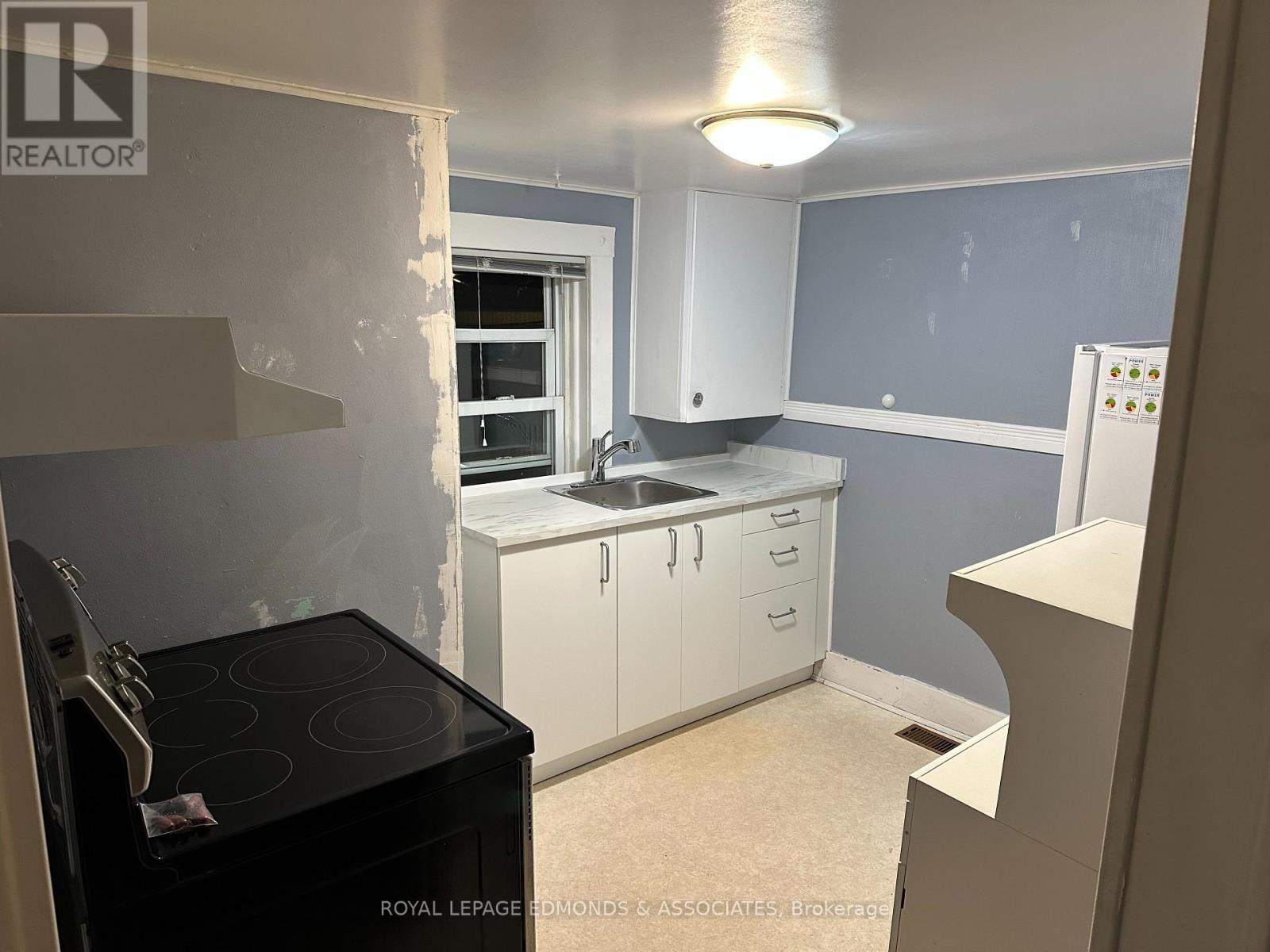 7 Isabella Street, Pembroke, Ontario  K8A 5S4 - Photo 37 - X12036633