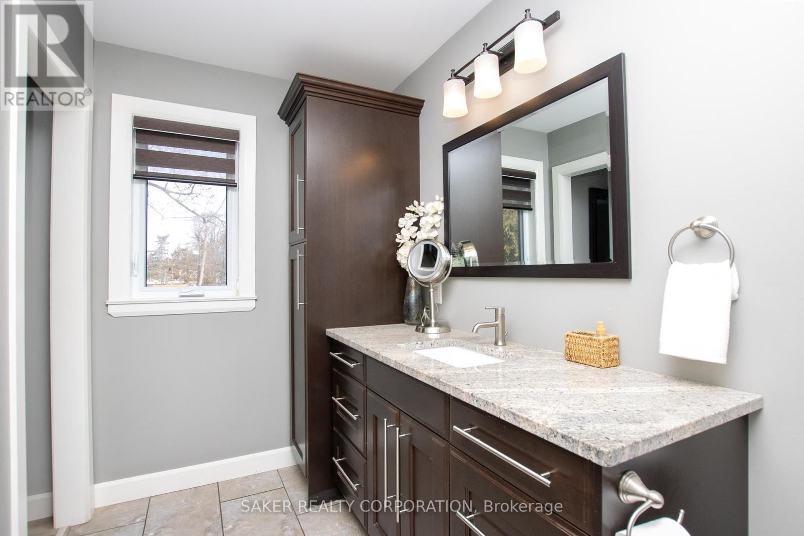 411 Albert Street, Strathroy-Caradoc, Ontario  N7G 1W8 - Photo 21 - X12123043