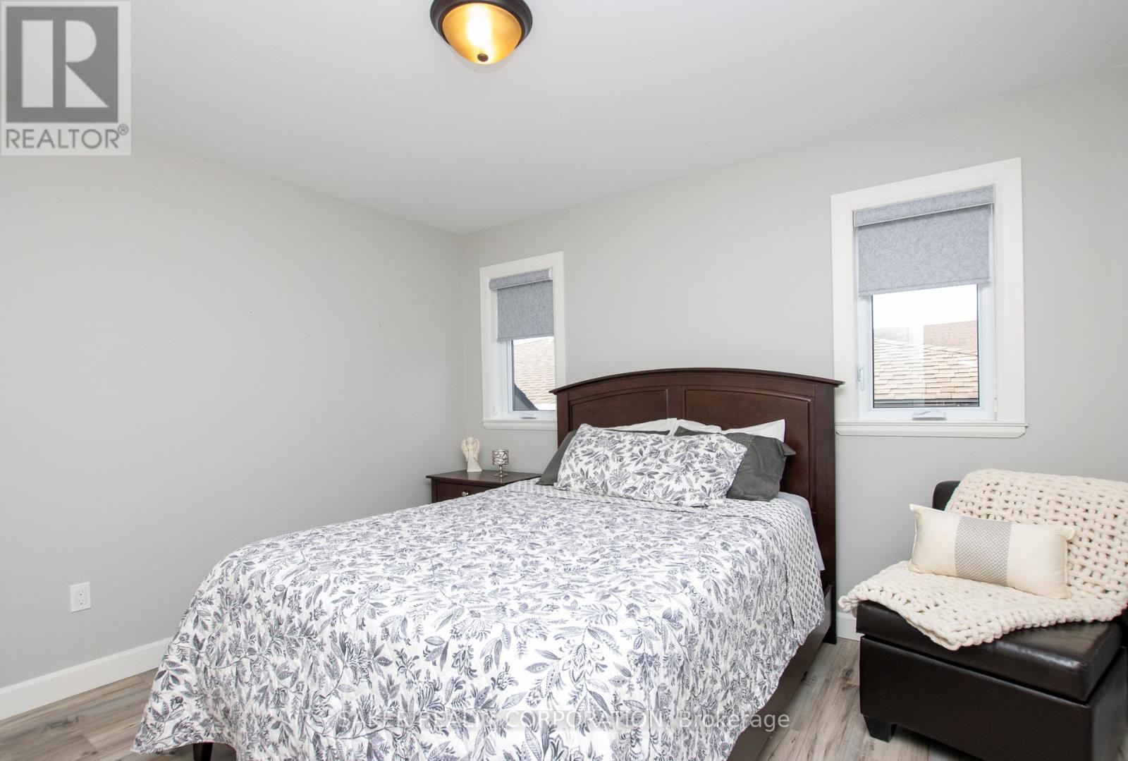 411 Albert Street, Strathroy-Caradoc, Ontario  N7G 1W8 - Photo 23 - X12123043