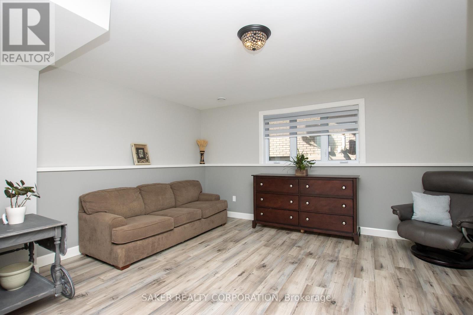 411 Albert Street, Strathroy-Caradoc, Ontario  N7G 1W8 - Photo 24 - X12123043
