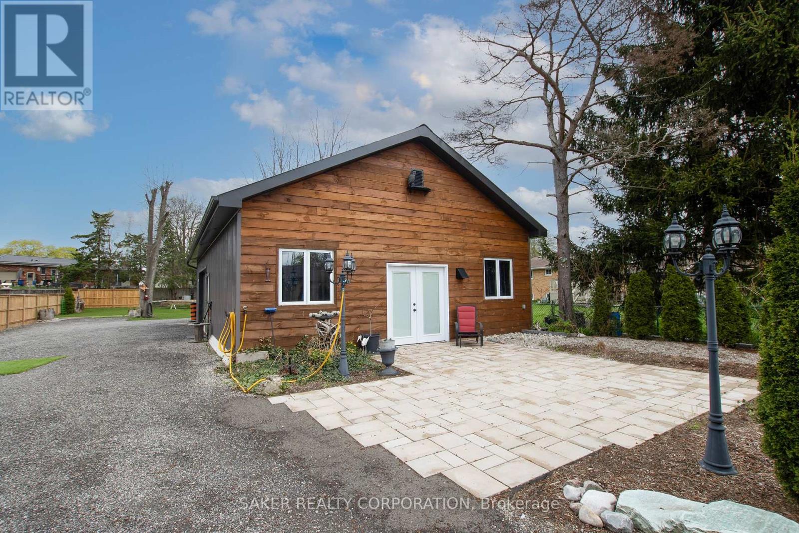 Property at 411 ALBERT STREET image 3