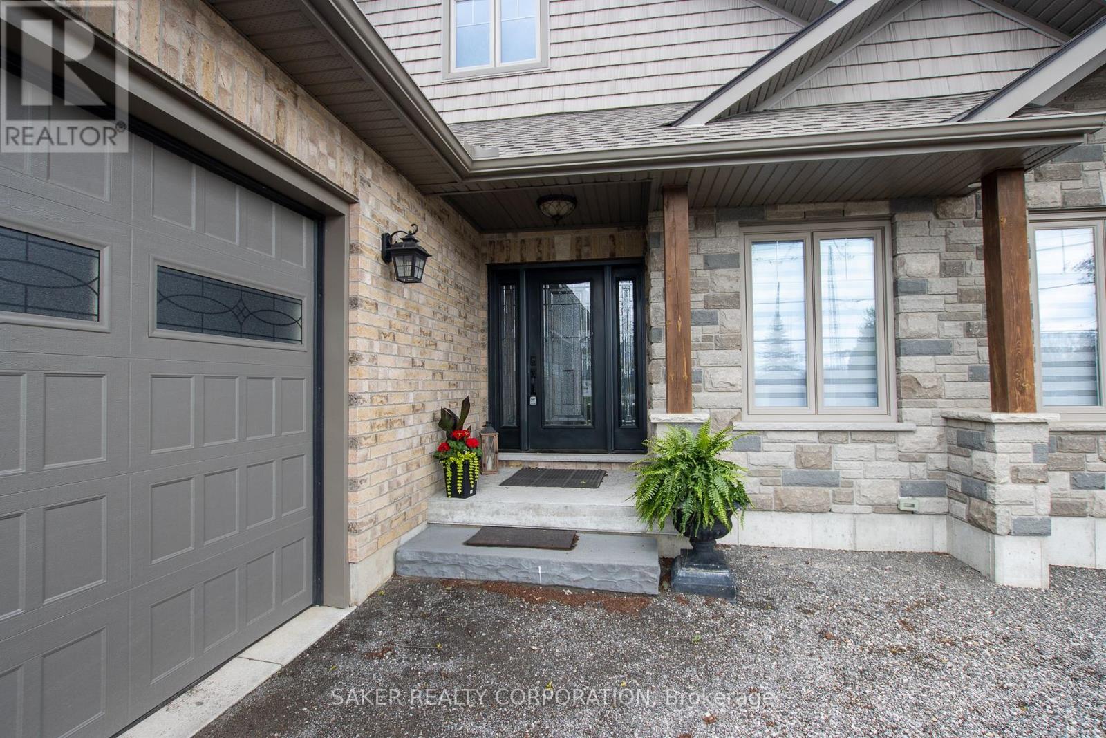 411 Albert Street, Strathroy-Caradoc, Ontario  N7G 1W8 - Photo 38 - X12123043